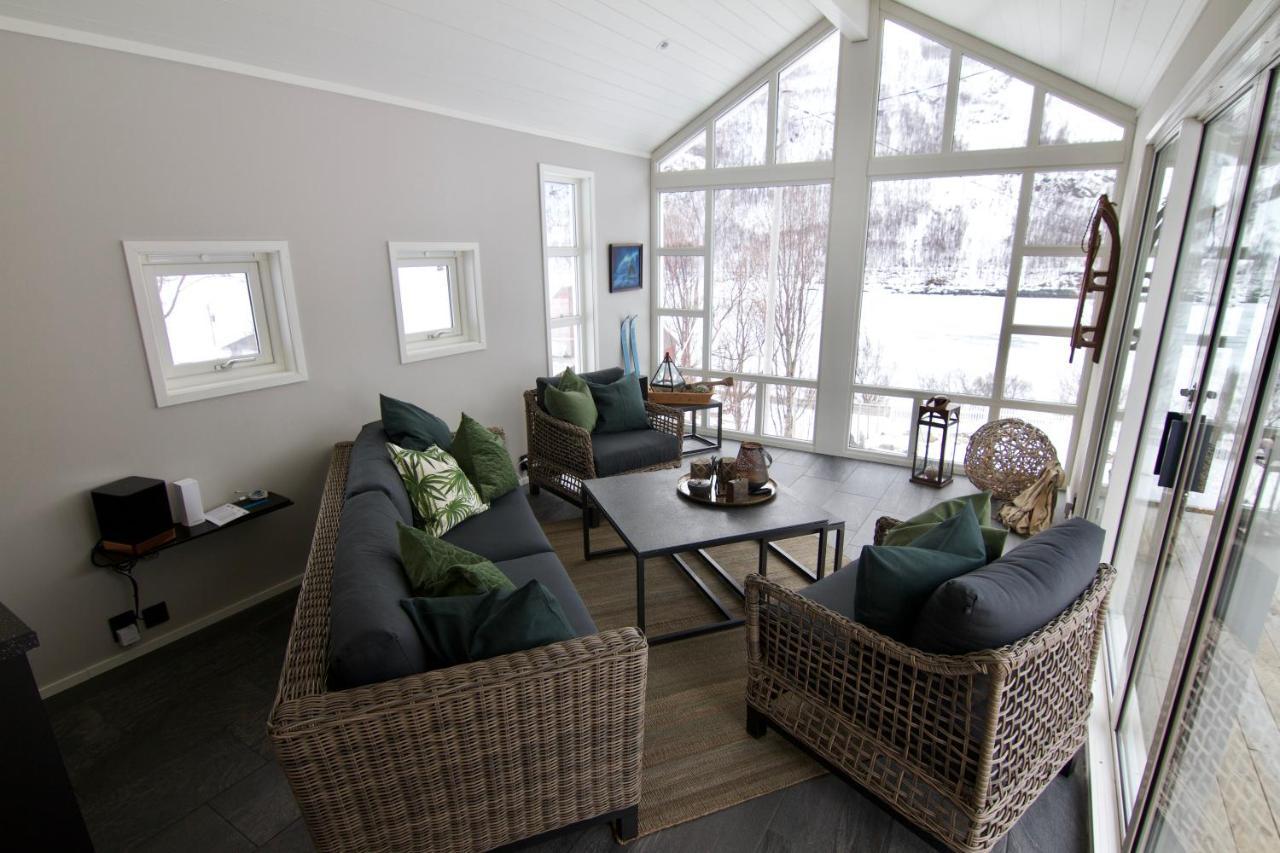 Kjosen Lodge, Lyngen. Lyngseidet 외부 사진